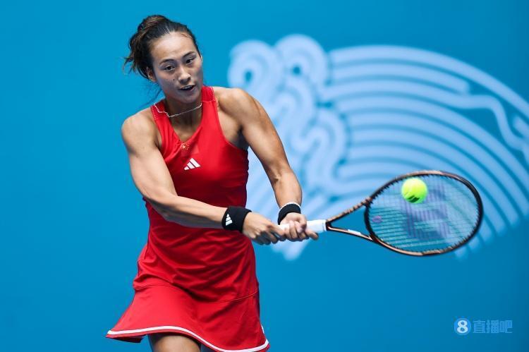 她在每场比 她在每场比