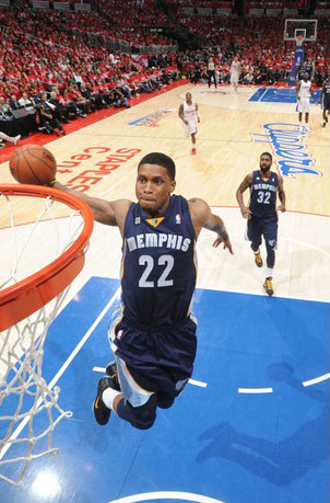 地在提升竞 地在提升竞