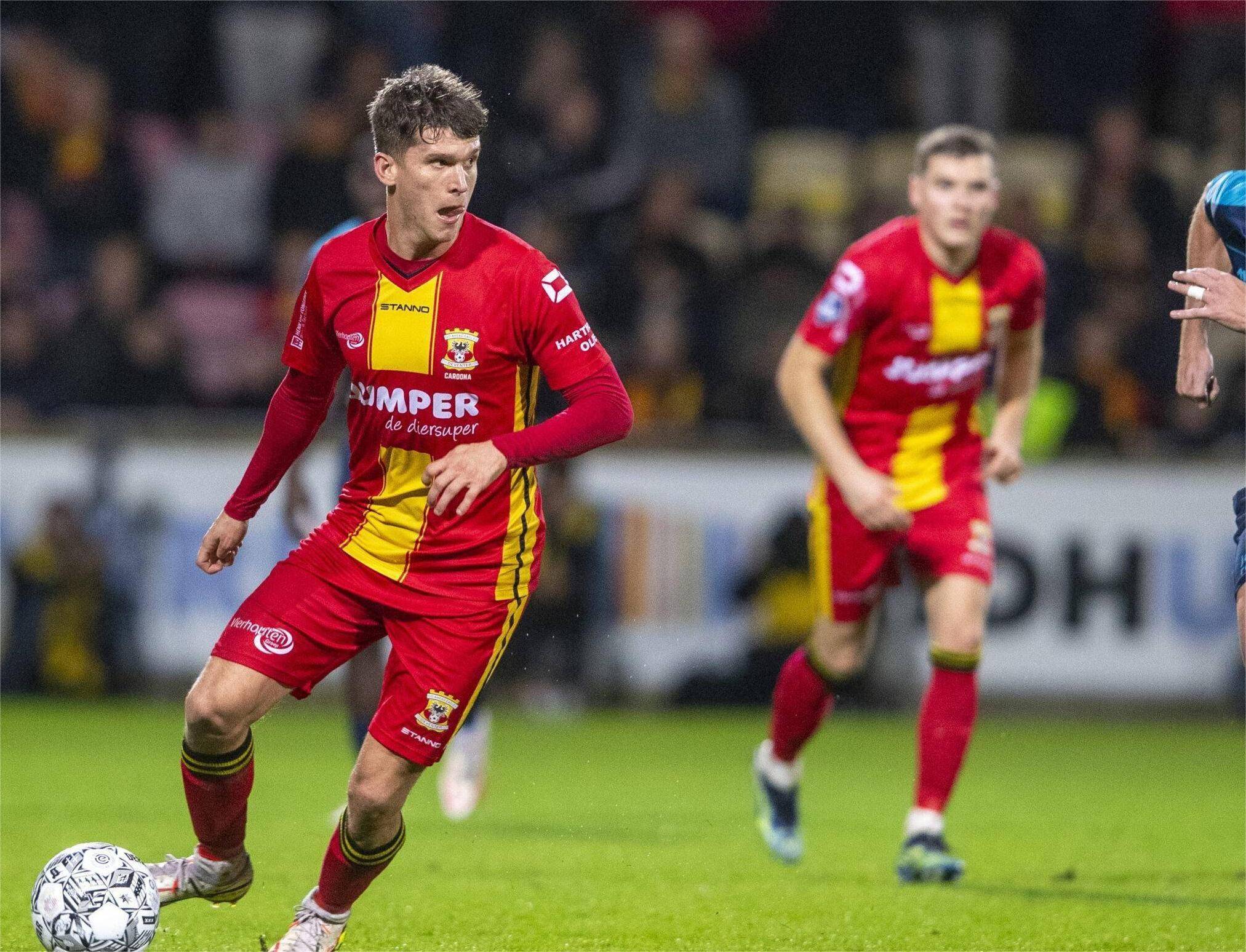 自从他从曼 自从他从曼