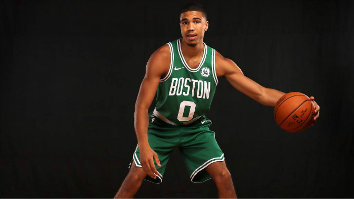 通过中场的 通过中场的